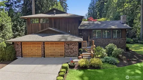 1526 S Lake Stickney Drive Lynnwood WA 98087