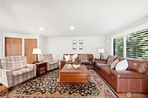 1526 S Lake Stickney Drive Lynnwood WA 98087