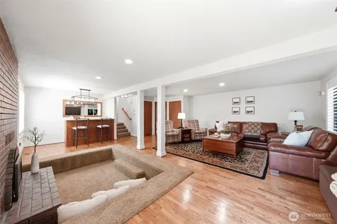 1526 S Lake Stickney Drive Lynnwood WA 98087