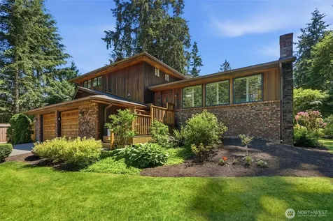 1526 S Lake Stickney Drive Lynnwood WA 98087
