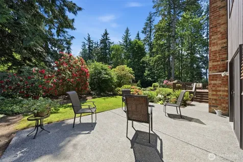 1526 S Lake Stickney Drive Lynnwood WA 98087