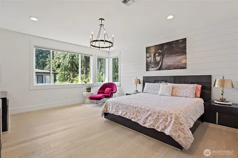11312 115th Avenue NE Kirkland WA 98033
