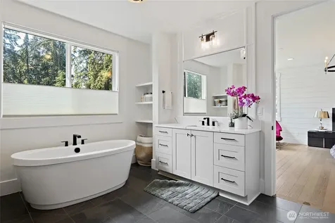 11312 115th Avenue NE Kirkland WA 98033