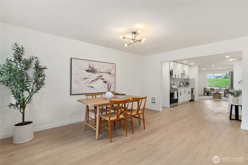 6655 E Tonia Street Tacoma WA 98404