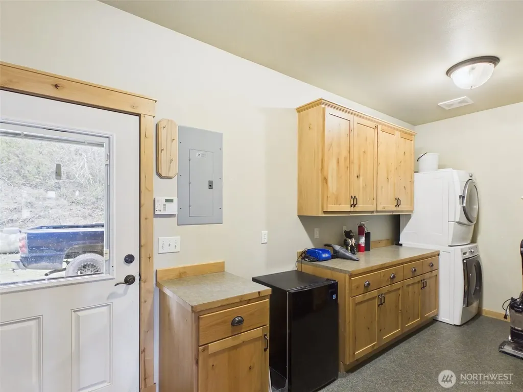 6 Sherman Homes Spur Road Inchelium WA 99141