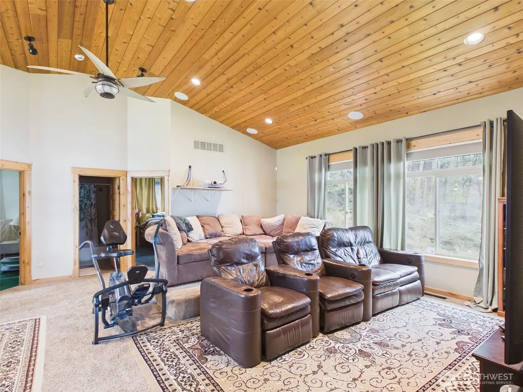 6 Sherman Homes Spur Road Inchelium WA 99141