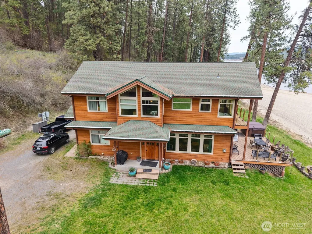 6 Sherman Homes Spur Road Inchelium WA 99141