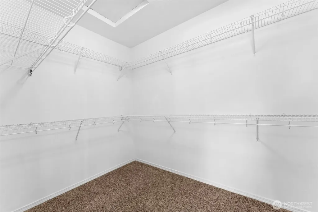 10030 Holly Drive Everett WA 98204