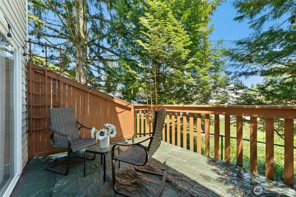 10030 Holly Drive Everett WA 98204