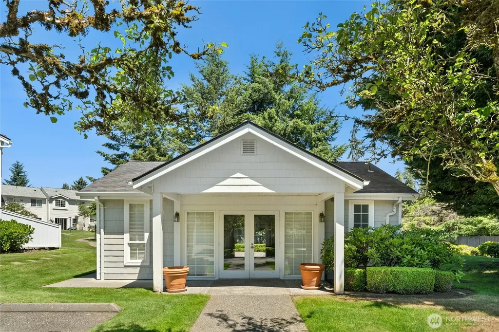 10030 Holly Drive Everett WA 98204