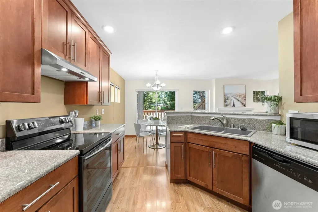10030 Holly Drive Everett WA 98204