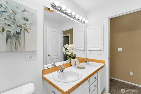 10030 Holly Drive Everett WA 98204