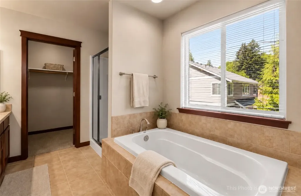 2124 Lakewood Drive SE Olympia WA 98501