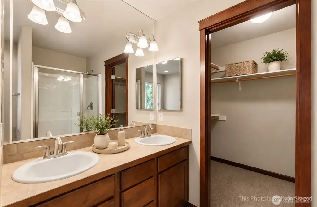 2124 Lakewood Drive SE Olympia WA 98501