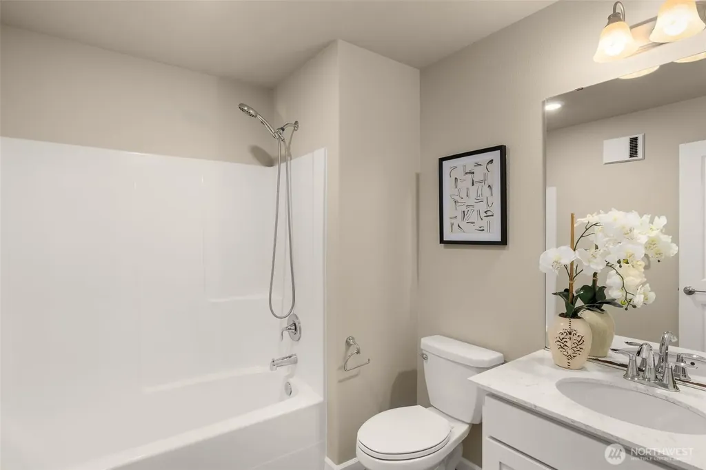 6523 31st Avenue SW Seattle WA 98126