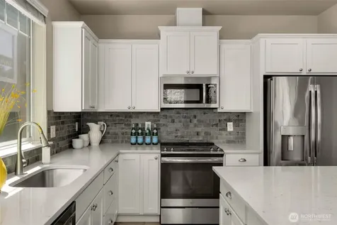 6523 31st Avenue SW Seattle WA 98126