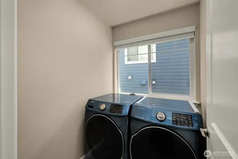 6523 31st Avenue SW Seattle WA 98126