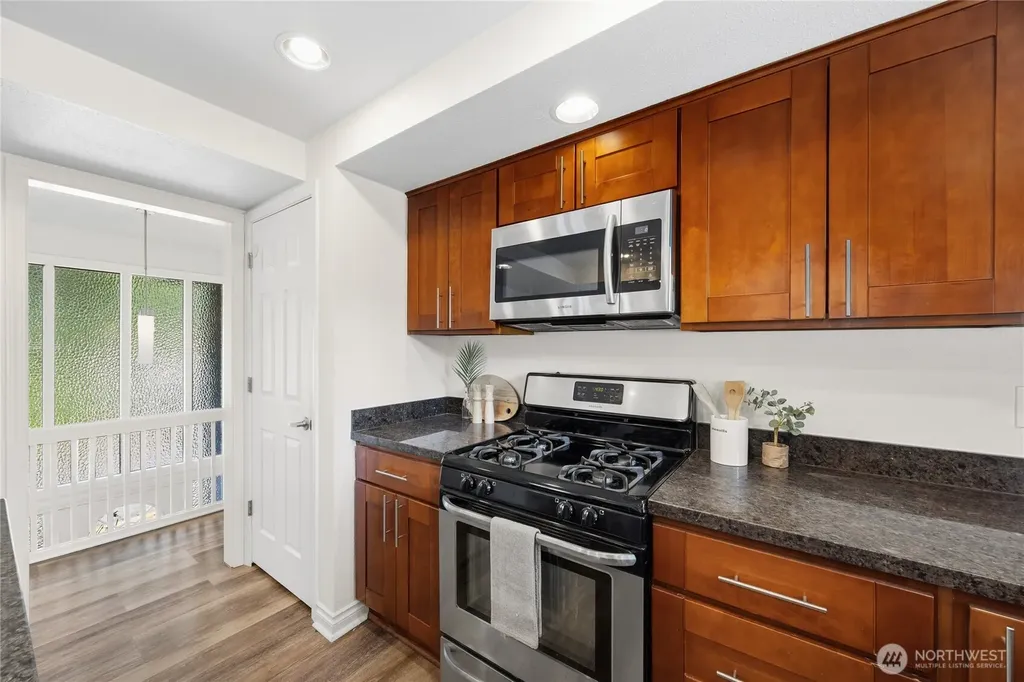 6215 122nd Avenue SE Bellevue WA 98006