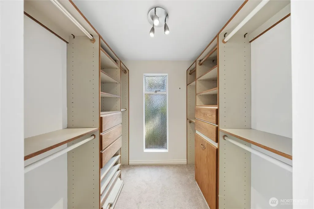 6215 122nd Avenue SE Bellevue WA 98006