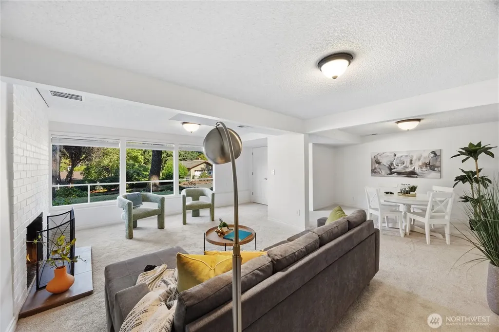 6215 122nd Avenue SE Bellevue WA 98006