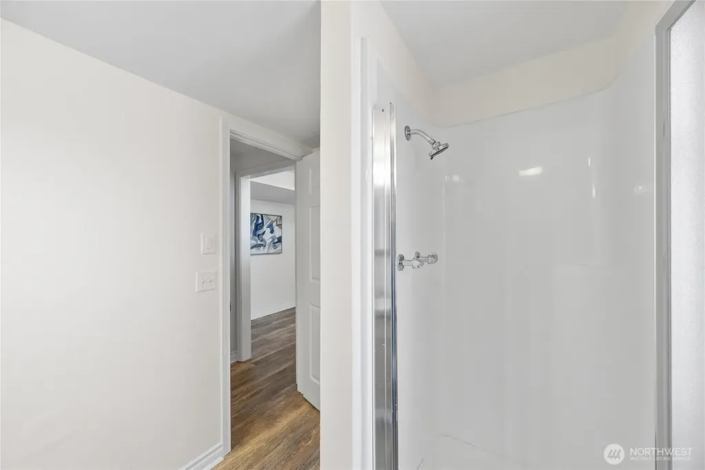 6215 122nd Avenue SE Bellevue WA 98006
