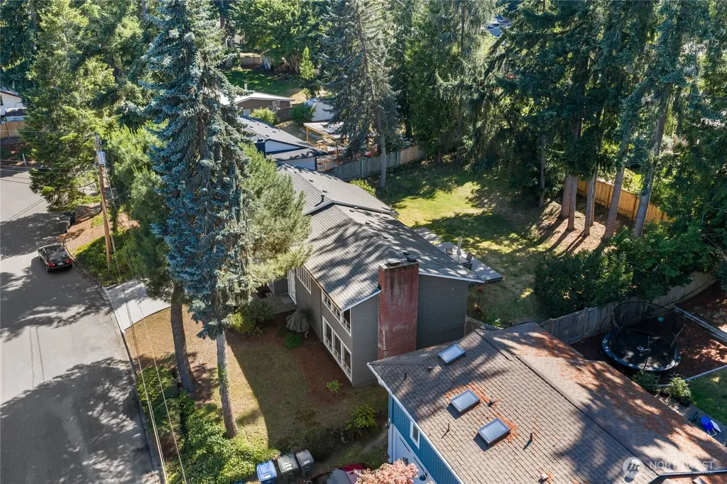 6215 122nd Avenue SE Bellevue WA 98006