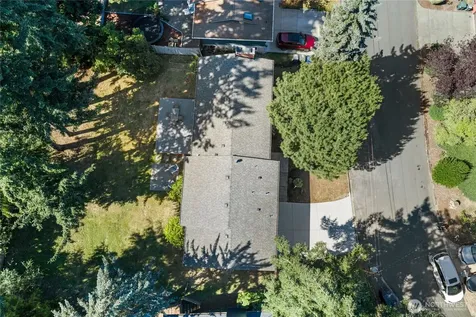 6215 122nd Avenue SE Bellevue WA 98006