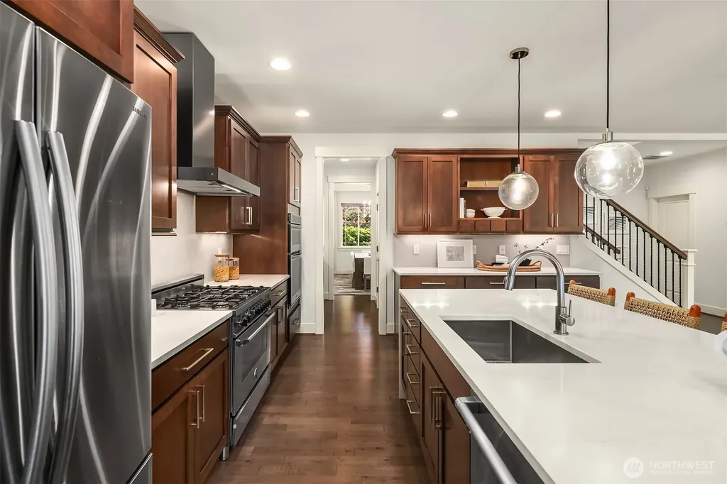 12512 NE 73rd Street Kirkland WA 98033