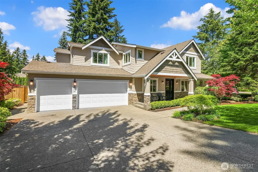 12512 NE 73rd Street Kirkland WA 98033