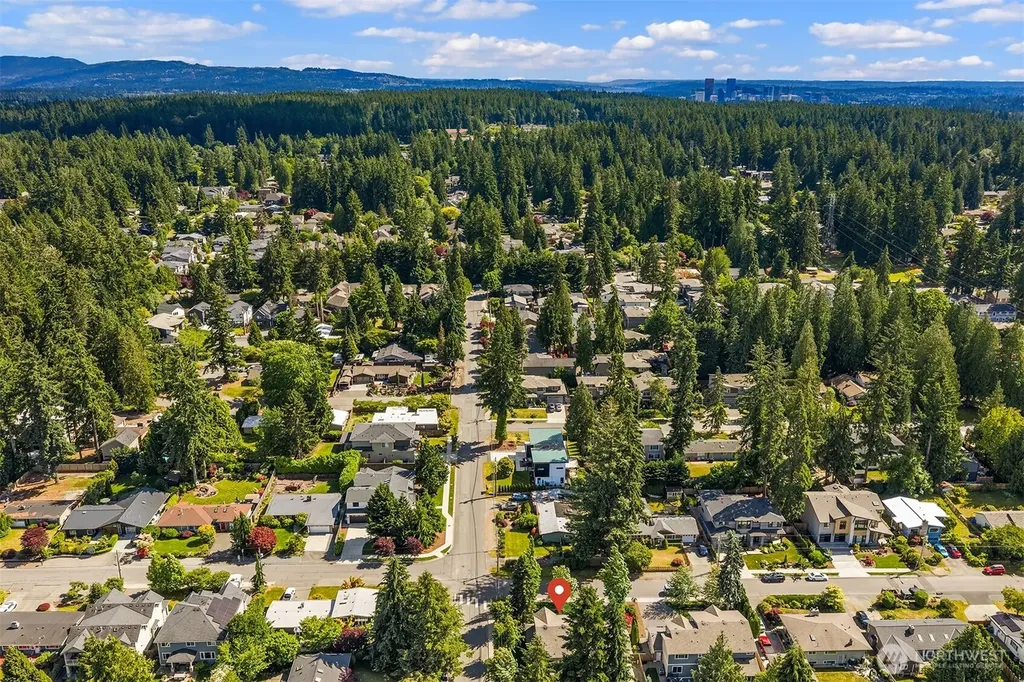 12512 NE 73rd Street Kirkland WA 98033