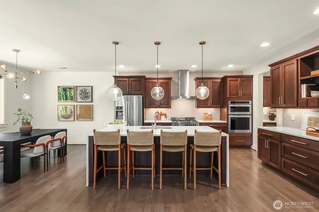 12512 NE 73rd Street Kirkland WA 98033