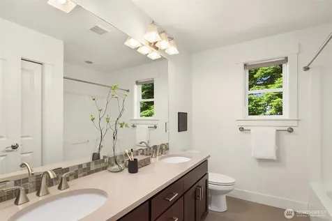 12512 NE 73rd Street Kirkland WA 98033