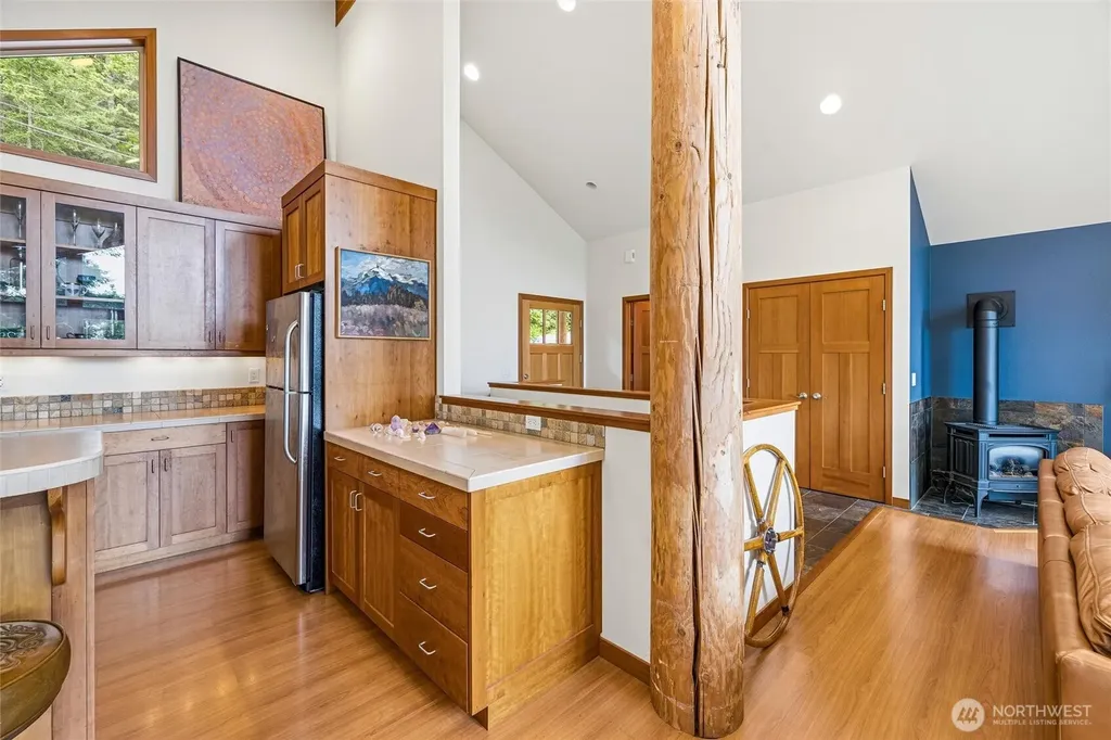 2986 Hales Passage Drive Lummi Island WA 98262