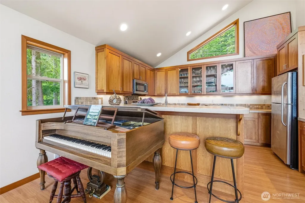 2986 Hales Passage Drive Lummi Island WA 98262