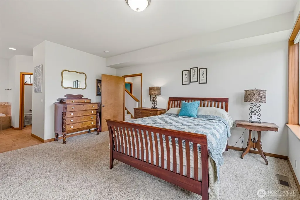 2986 Hales Passage Drive Lummi Island WA 98262