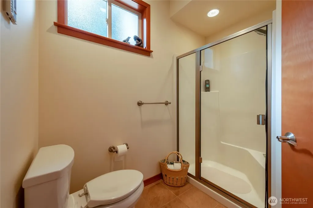 2986 Hales Passage Drive Lummi Island WA 98262