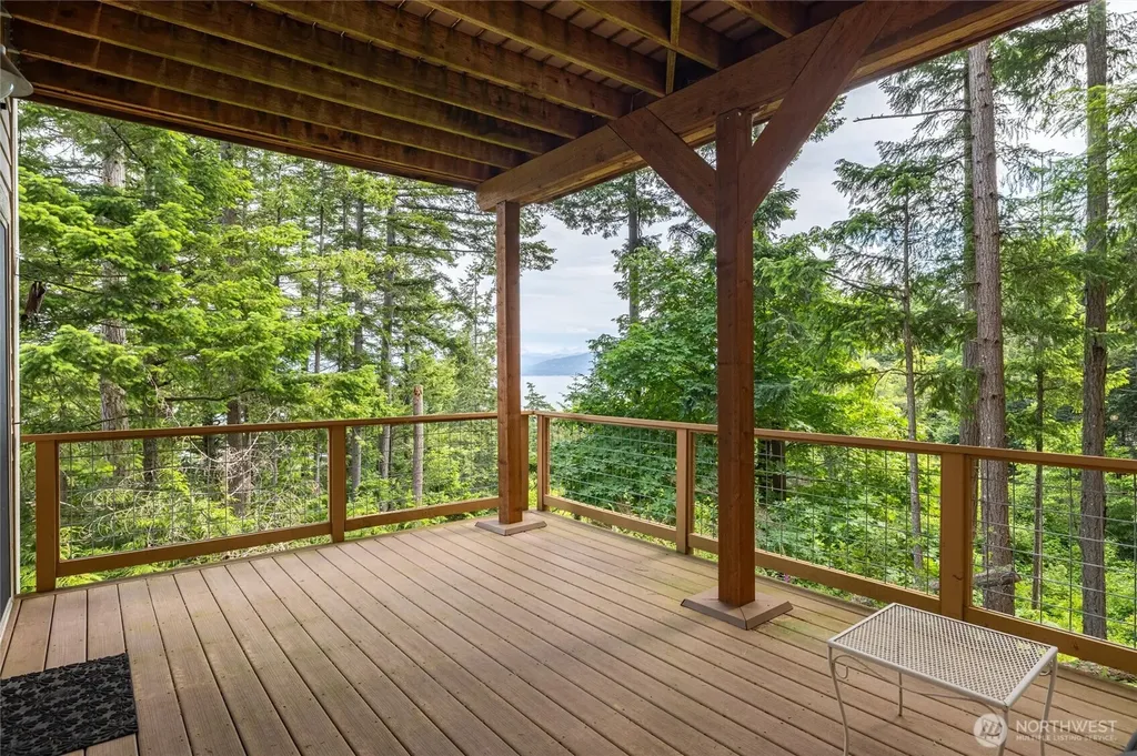 2986 Hales Passage Drive Lummi Island WA 98262