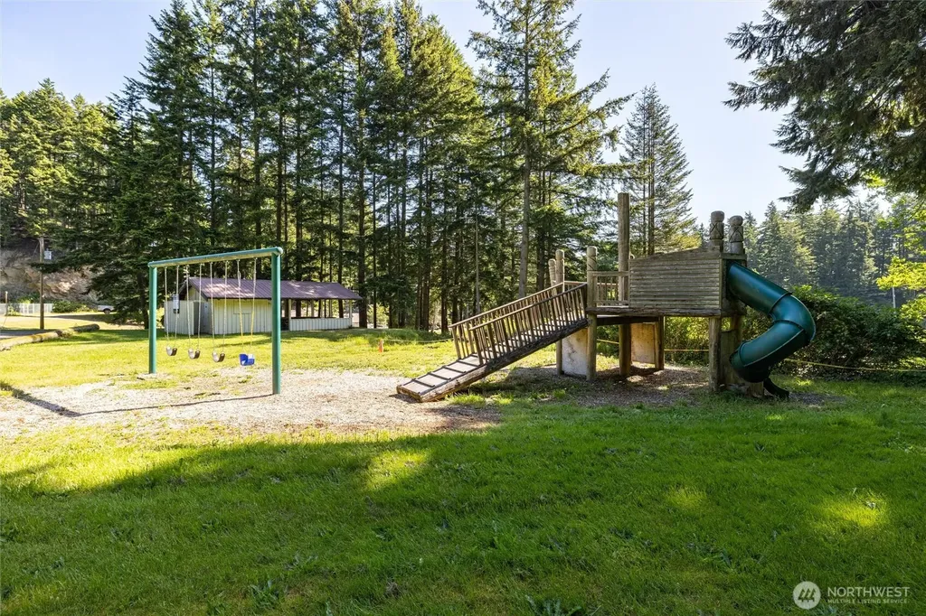 2986 Hales Passage Drive Lummi Island WA 98262