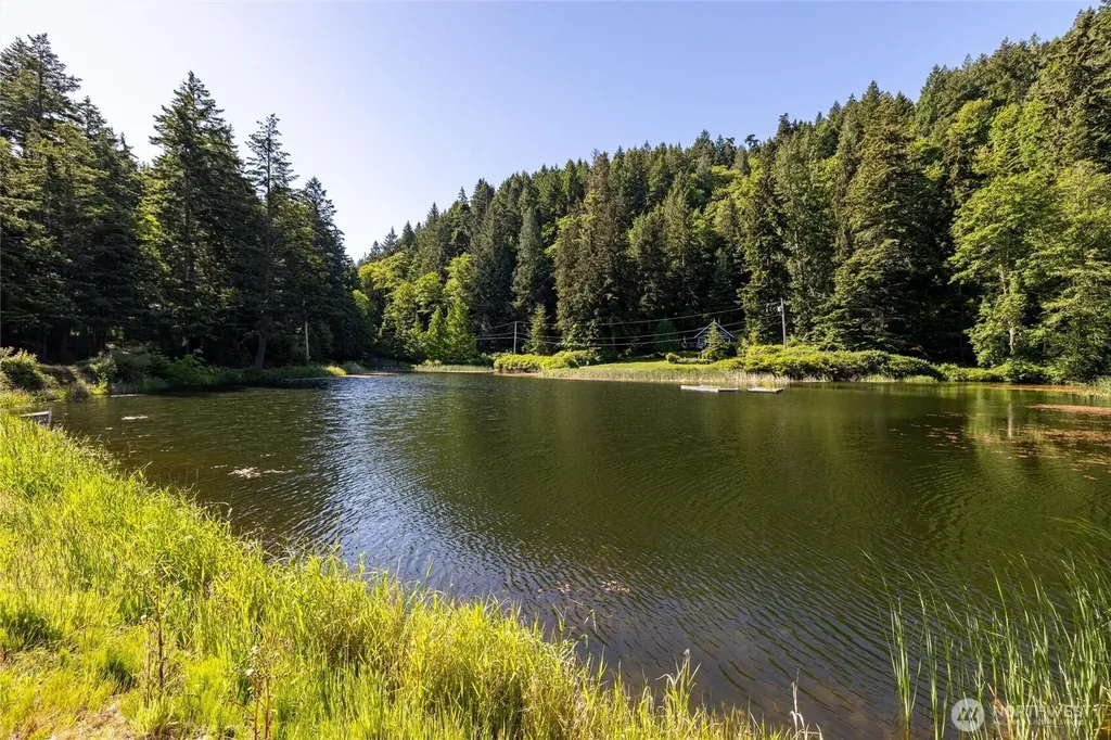 2986 Hales Passage Drive Lummi Island WA 98262
