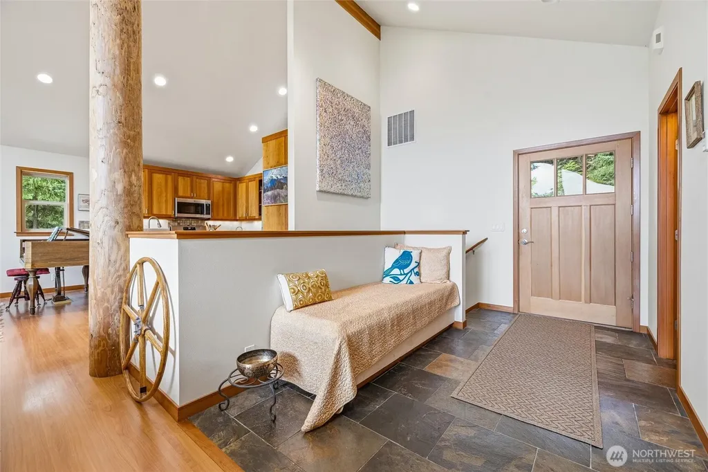 2986 Hales Passage Drive Lummi Island WA 98262