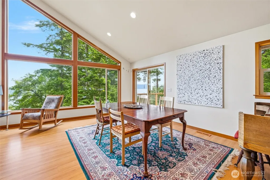 2986 Hales Passage Drive Lummi Island WA 98262