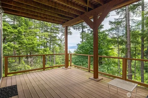 2986 Hales Passage Drive Lummi Island WA 98262