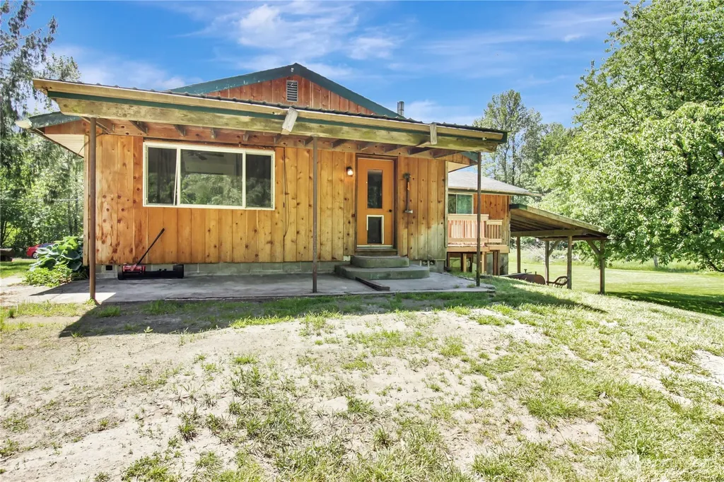 30720 Sauk Prairie Road Darrington WA 98241