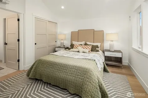 533 N 70th Street Seattle WA 98103