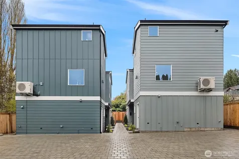 533 N 70th Street Seattle WA 98103