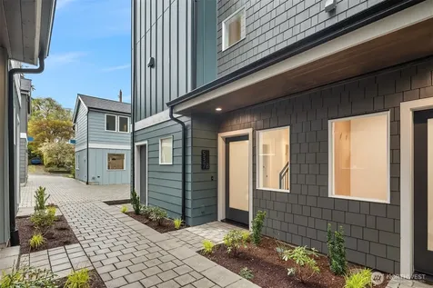 533 N 70th Street Seattle WA 98103