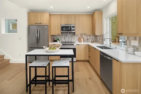 533 N 70th Street Seattle WA 98103