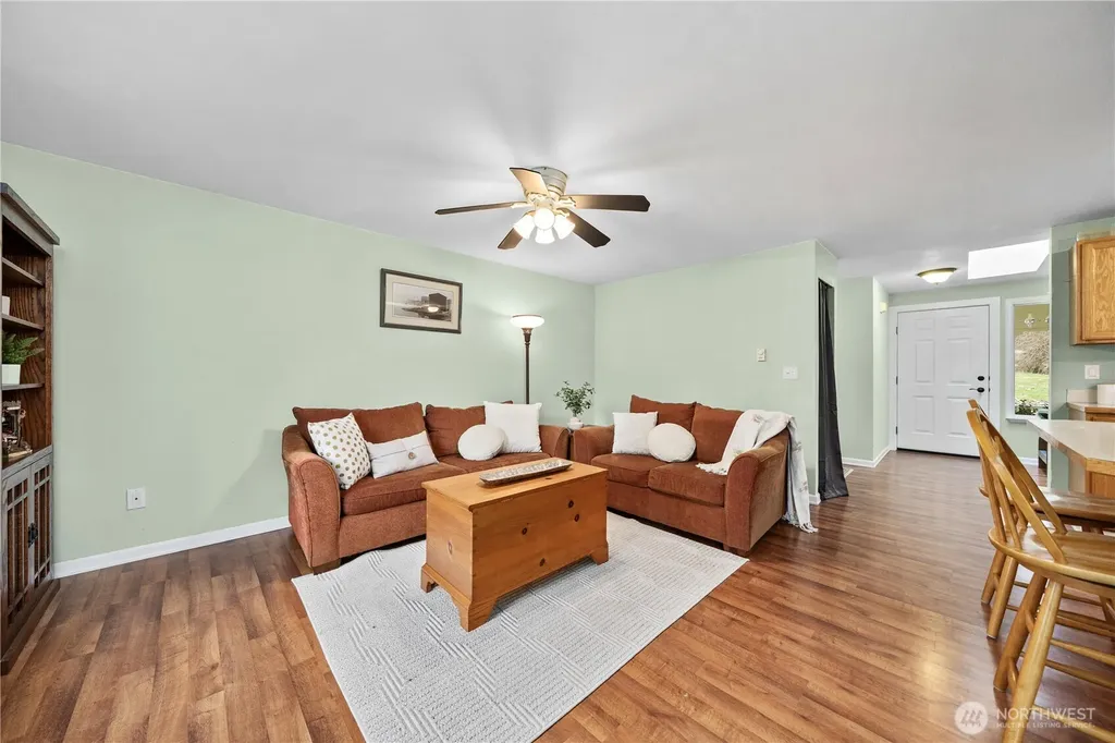 611 186th Avenue E Auburn WA 98391