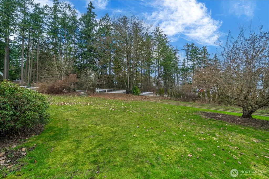 611 186th Avenue E Auburn WA 98391
