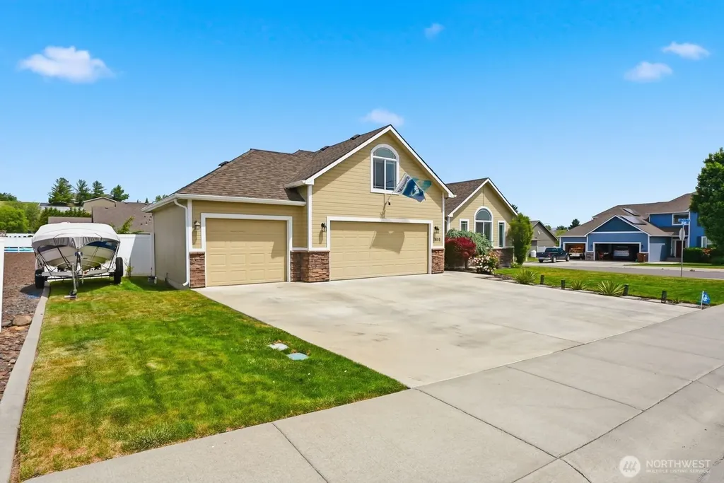 7601 W Washington Avenue Yakima WA 98903